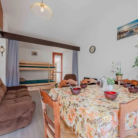 Les Sirenes By Interhome *