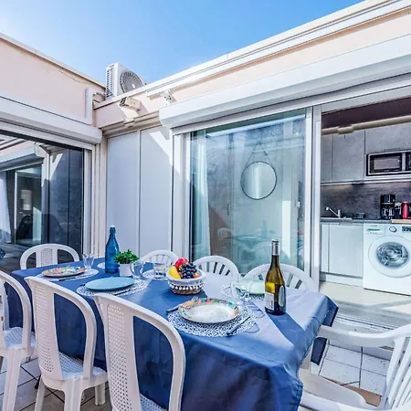 Les Sirenes By Interhome Feriehus